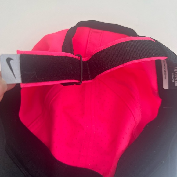 Nike Featherlight Cap (Vivid Pink/White) One Size - Picture 6 of 9